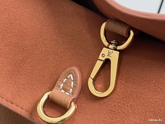 LOUIS VUITTON Jh-31*35*18CM Low Hobo Key 0205